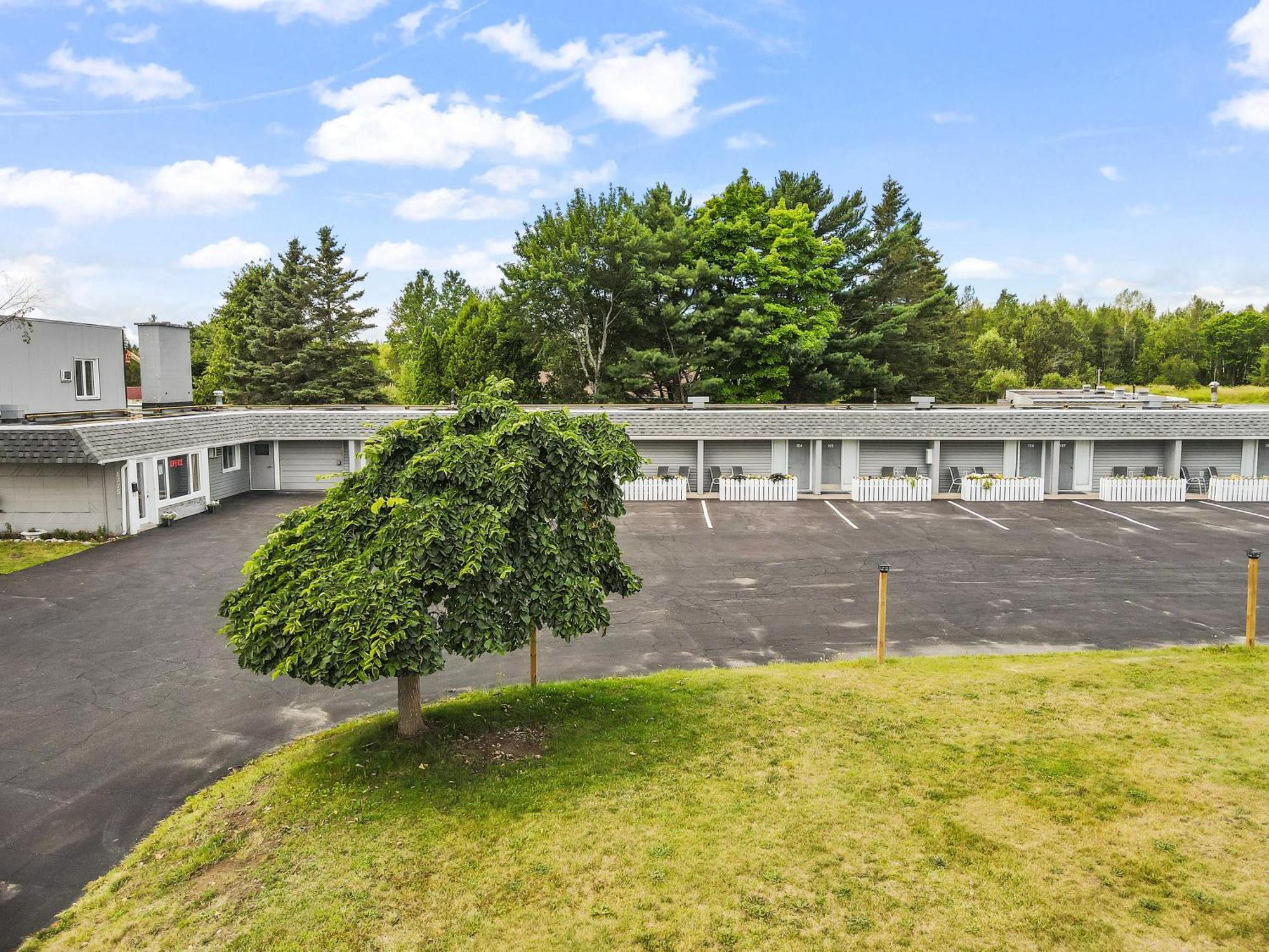 Ambassador Motel Sault Ste. Marie